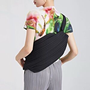 Pleated Sling Crossbody Bag / Chest Bag – Like New